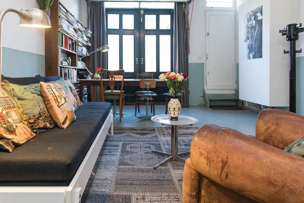 Authentic West Apartment Ámsterdam 3*,  Países Bajos